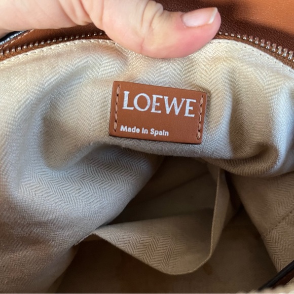 Loewe Puzzle - Picture 7 of 12